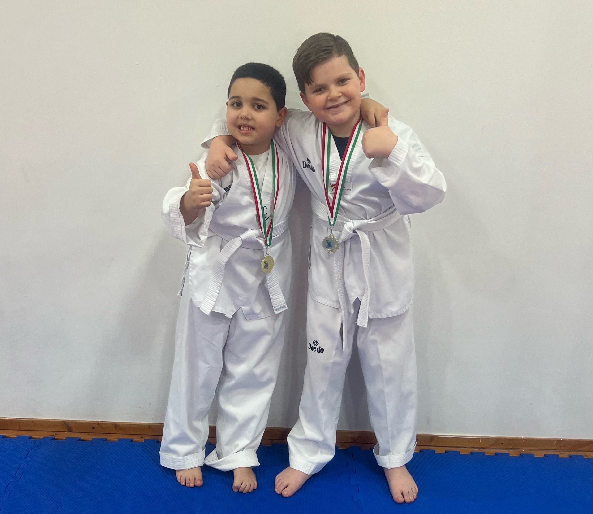 Vincenzo Russo e Alfredo Calamaro medaglie d’oro ai campionati interregionali di Taekwondo